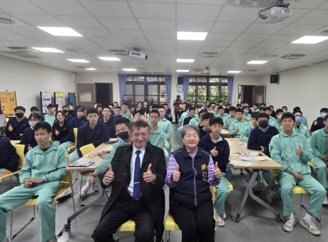 奈微光赴光華高工演講 助力培育高科技素養人才